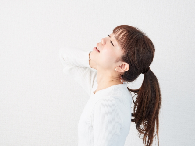 首の悩み